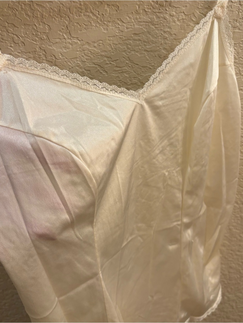 Vintage Vanity Fair Style 17-701 Cream Nylon Lace Trim Camisole Slip